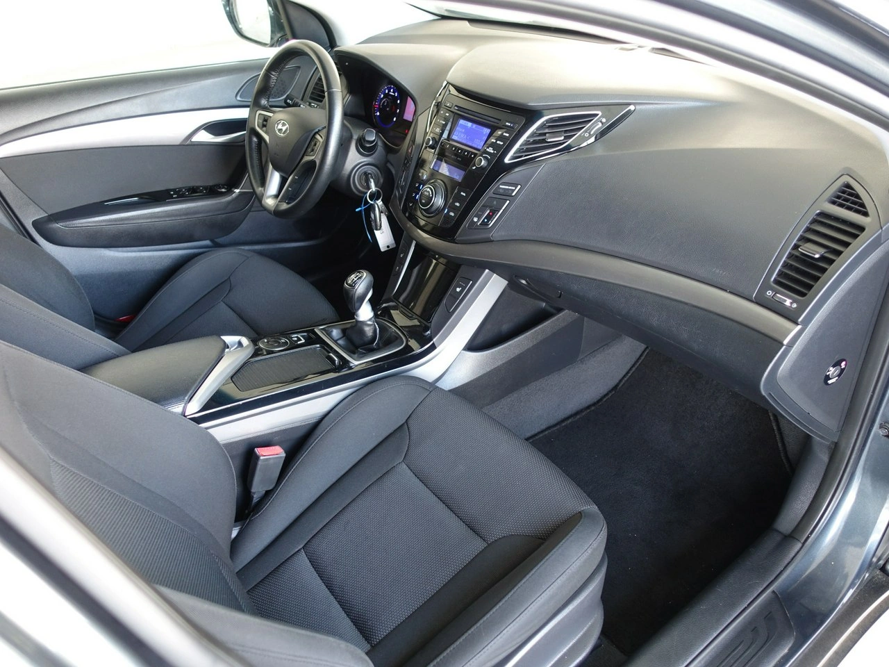 Hyundai i40 - Zdjęcie 17