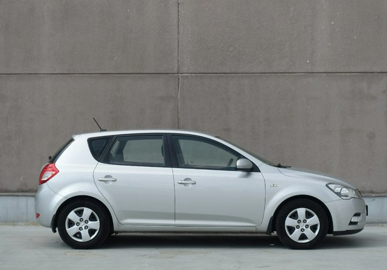 Kia Ceed - Zdjęcie 2