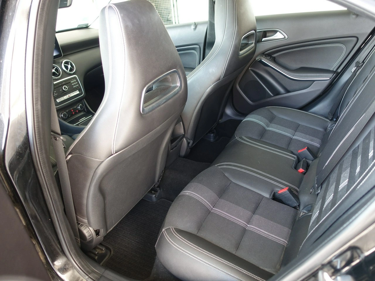 Mercedes A 180 - Zdjęcie 15