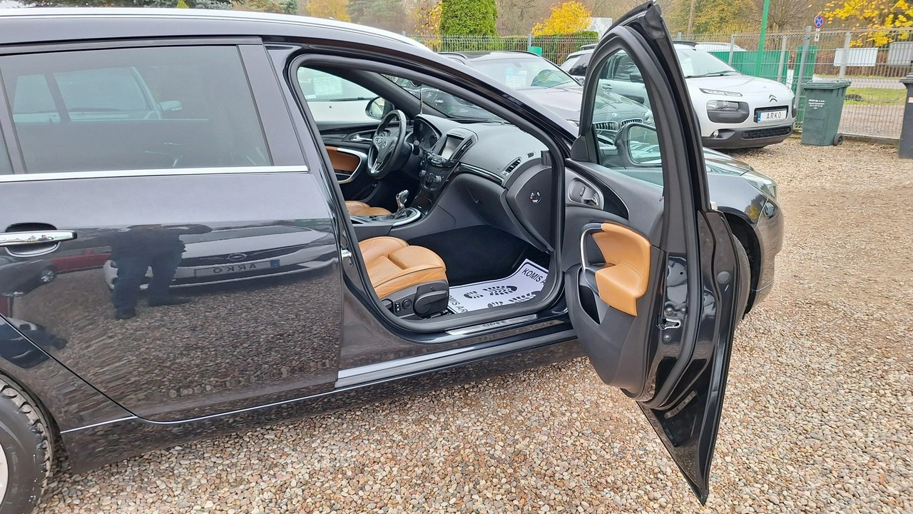Opel Insignia - Zdjęcie 10