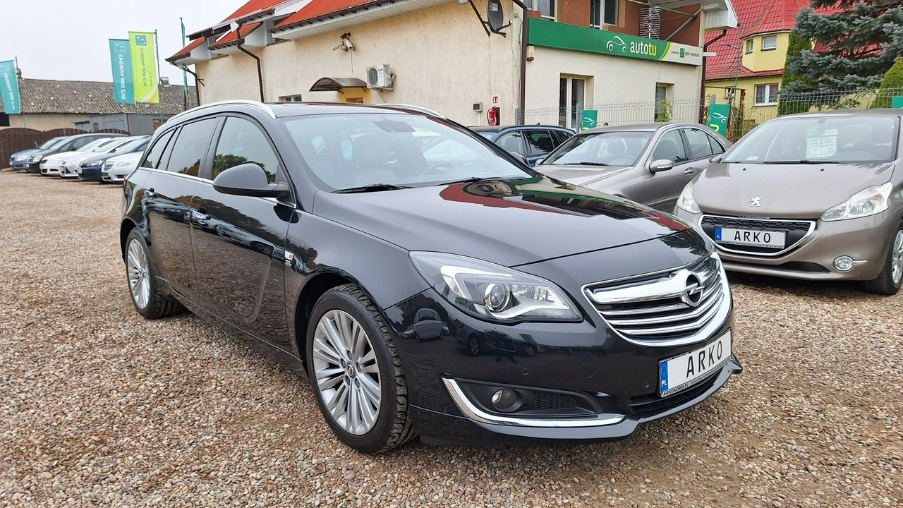 Opel Insignia - Główne zdjęcie