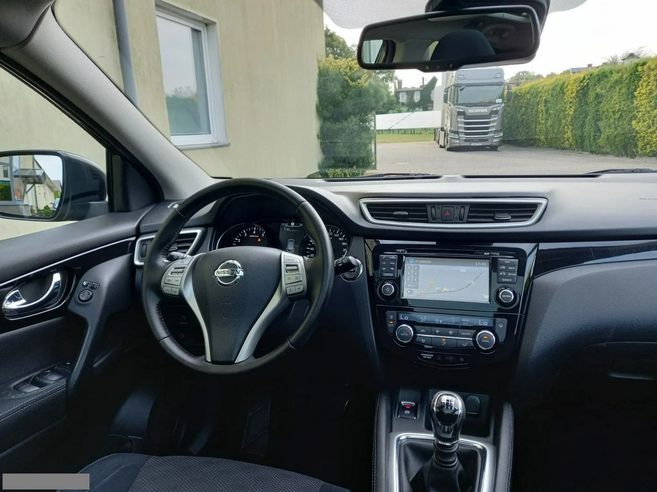 Nissan Qashqai - Zdjęcie 16