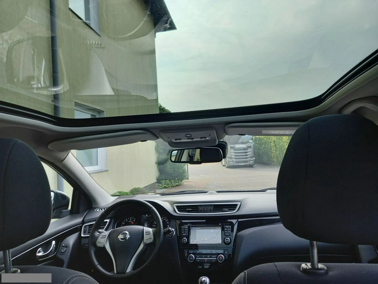 Nissan Qashqai - Zdjęcie 17