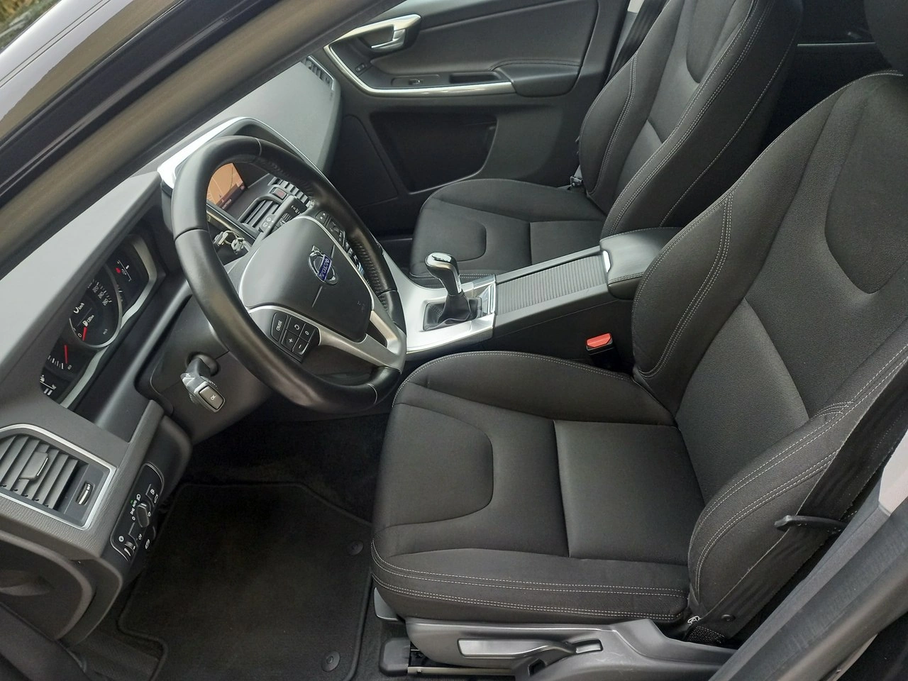 Volvo XC 60 - Zdjęcie 29