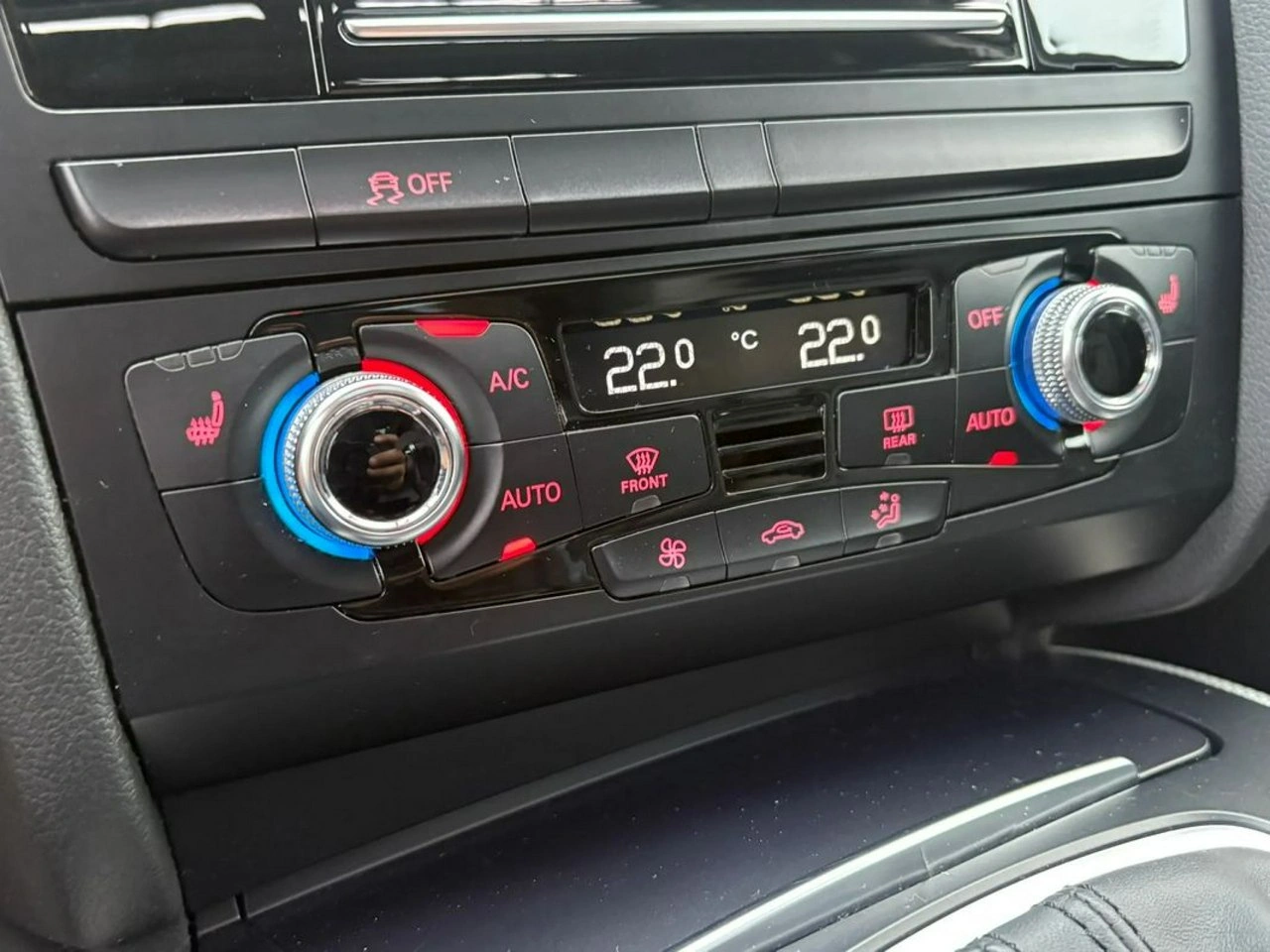 Audi A4 - Zdjęcie 24