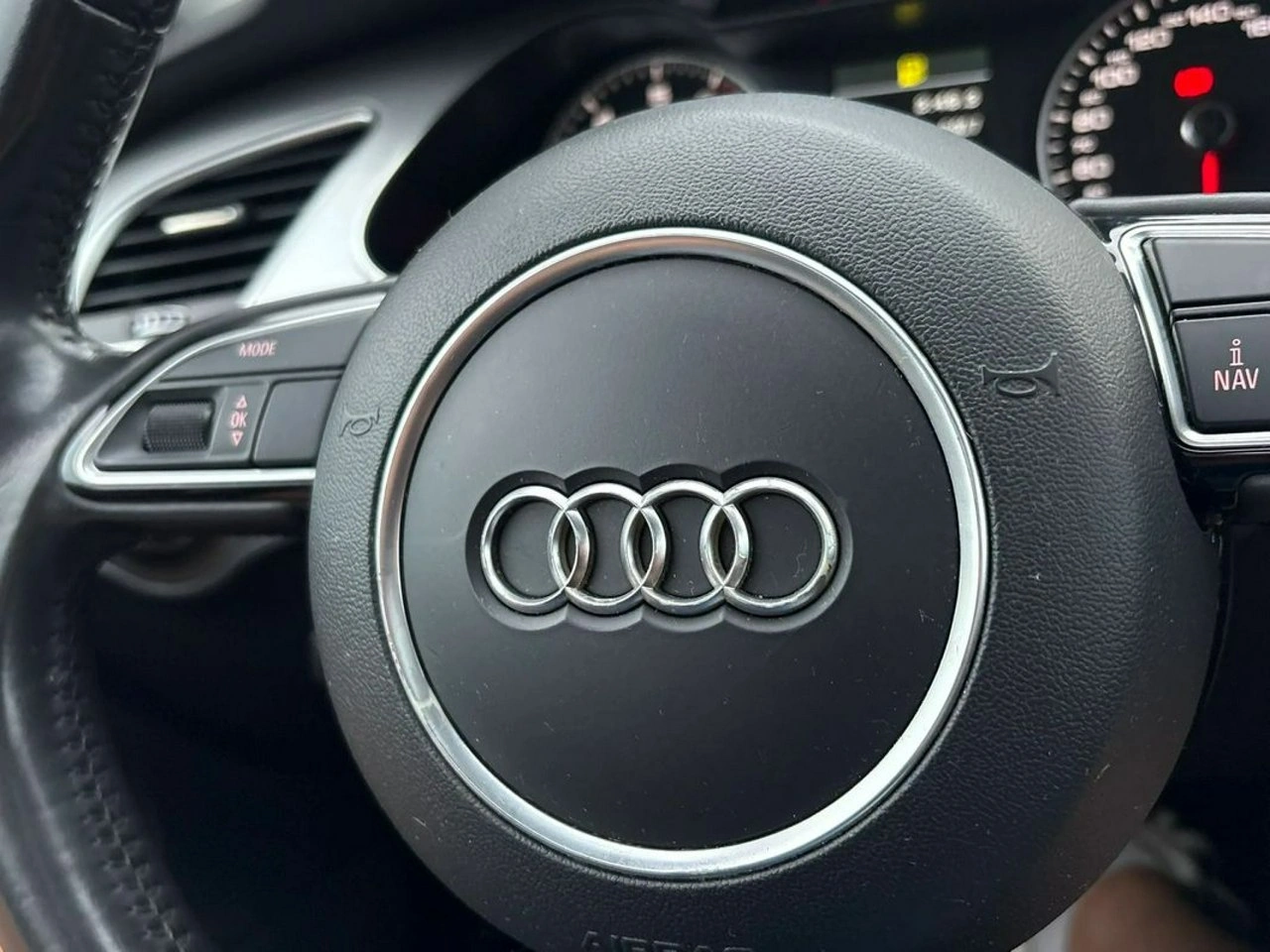 Audi A4 - Zdjęcie 31