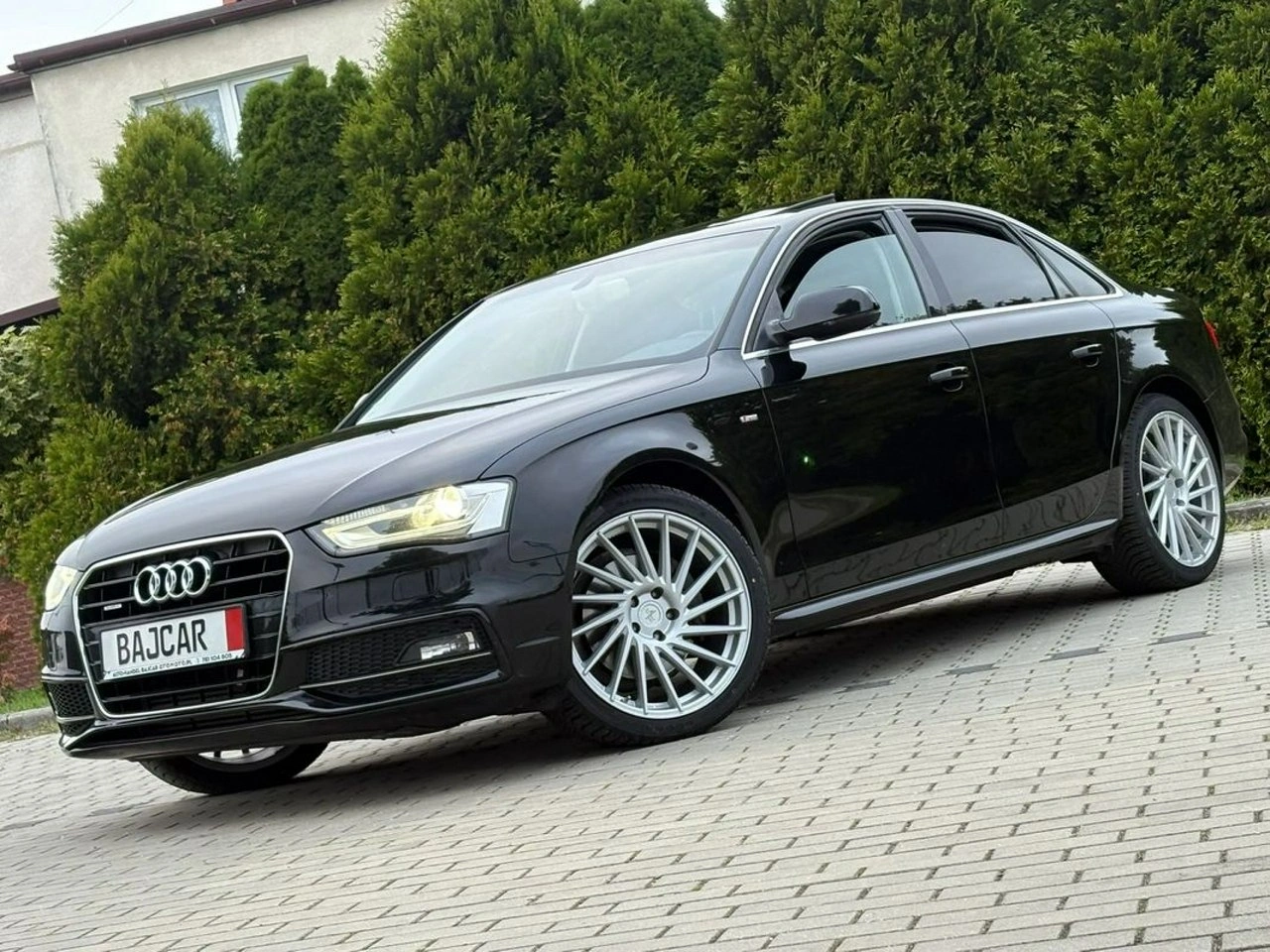 Audi A4 - Główne zdjęcie