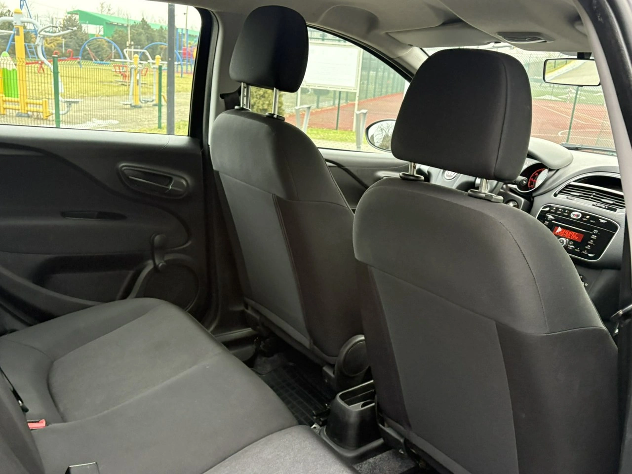 Fiat Grande Punto - Zdjęcie 10