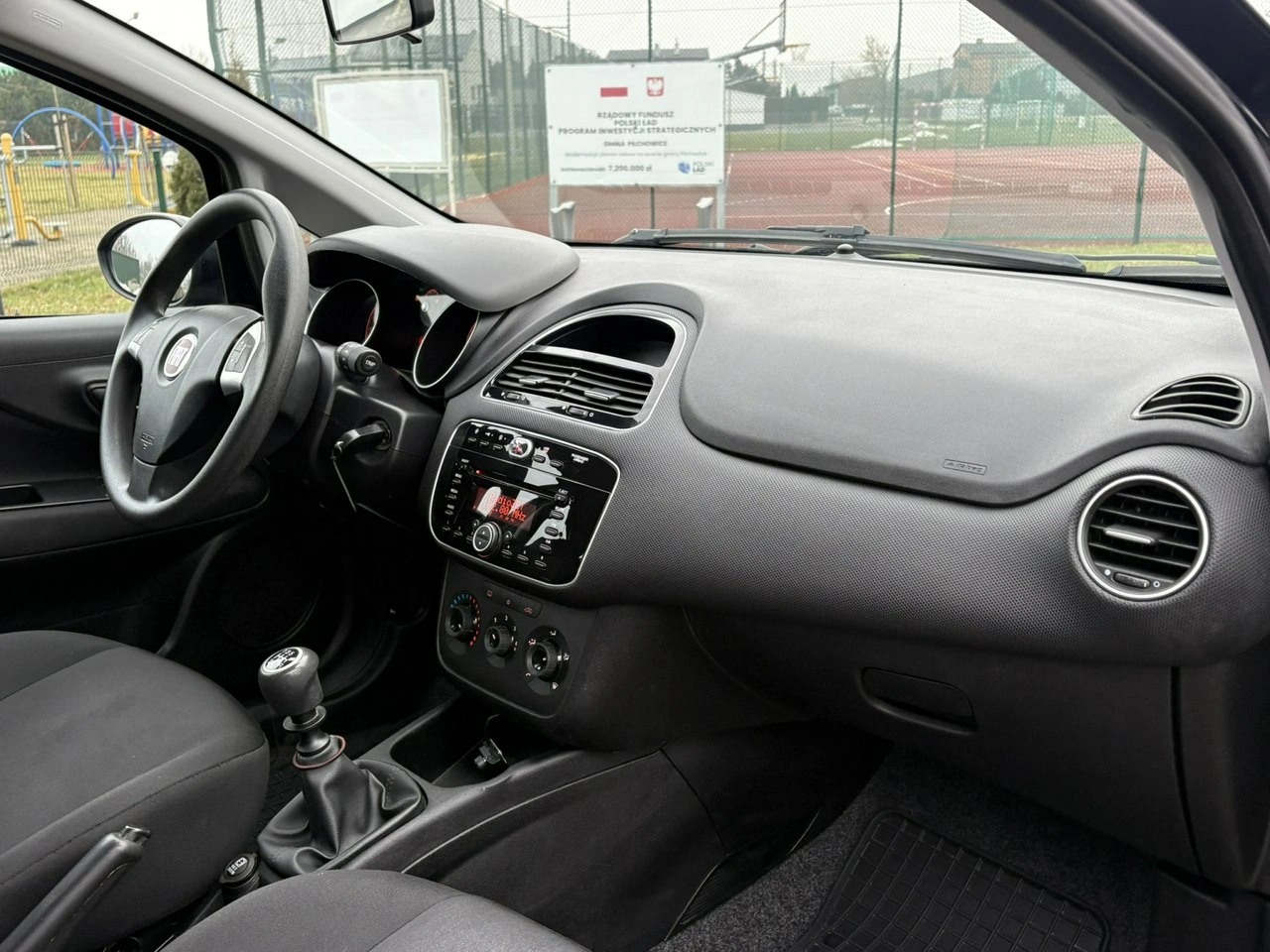 Fiat Grande Punto - Zdjęcie 11