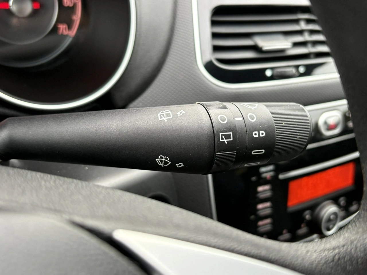 Fiat Grande Punto - Zdjęcie 21