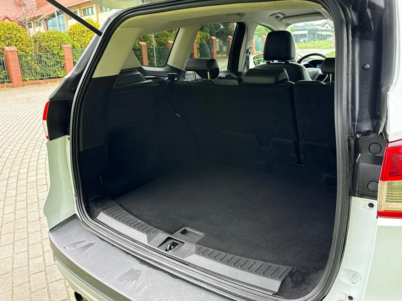 Ford Kuga - Zdjęcie 12