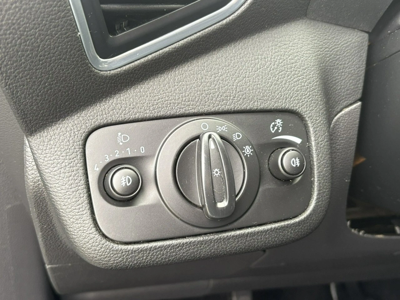 Ford Kuga - Zdjęcie 20