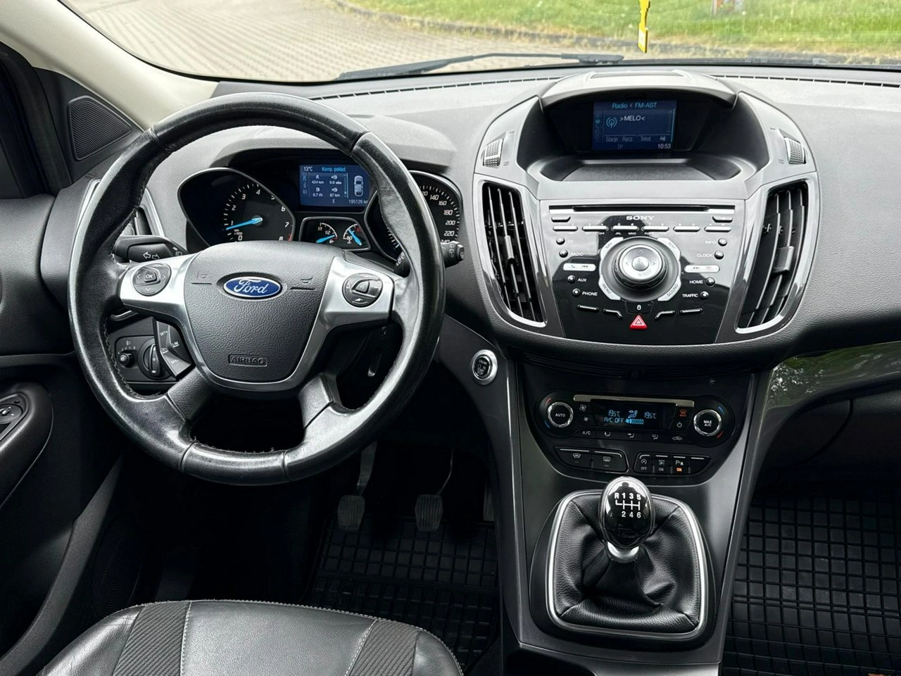 Ford Kuga - Zdjęcie 20