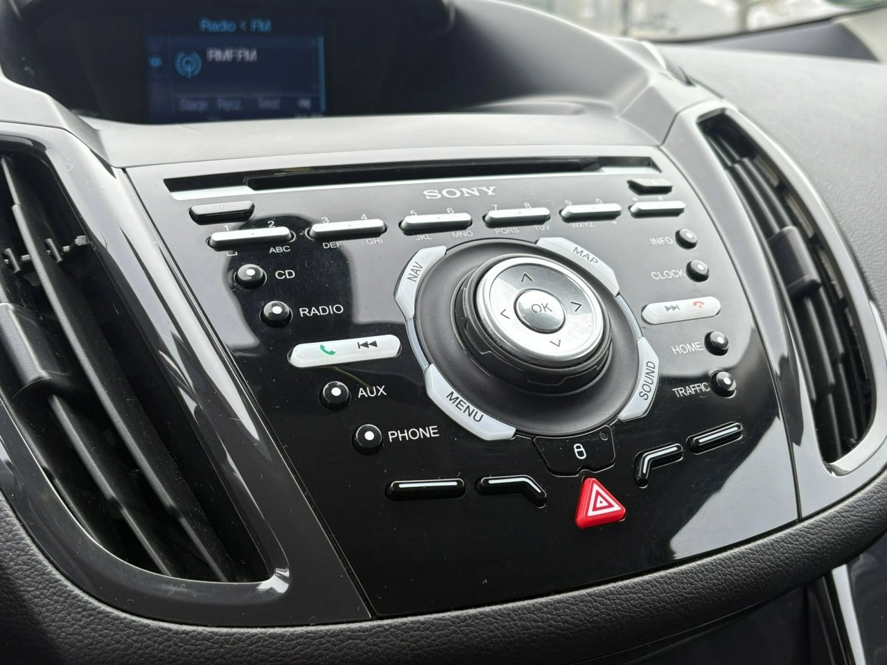 Ford Kuga - Zdjęcie 21