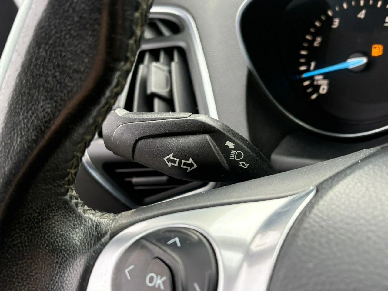 Ford Kuga - Zdjęcie 26