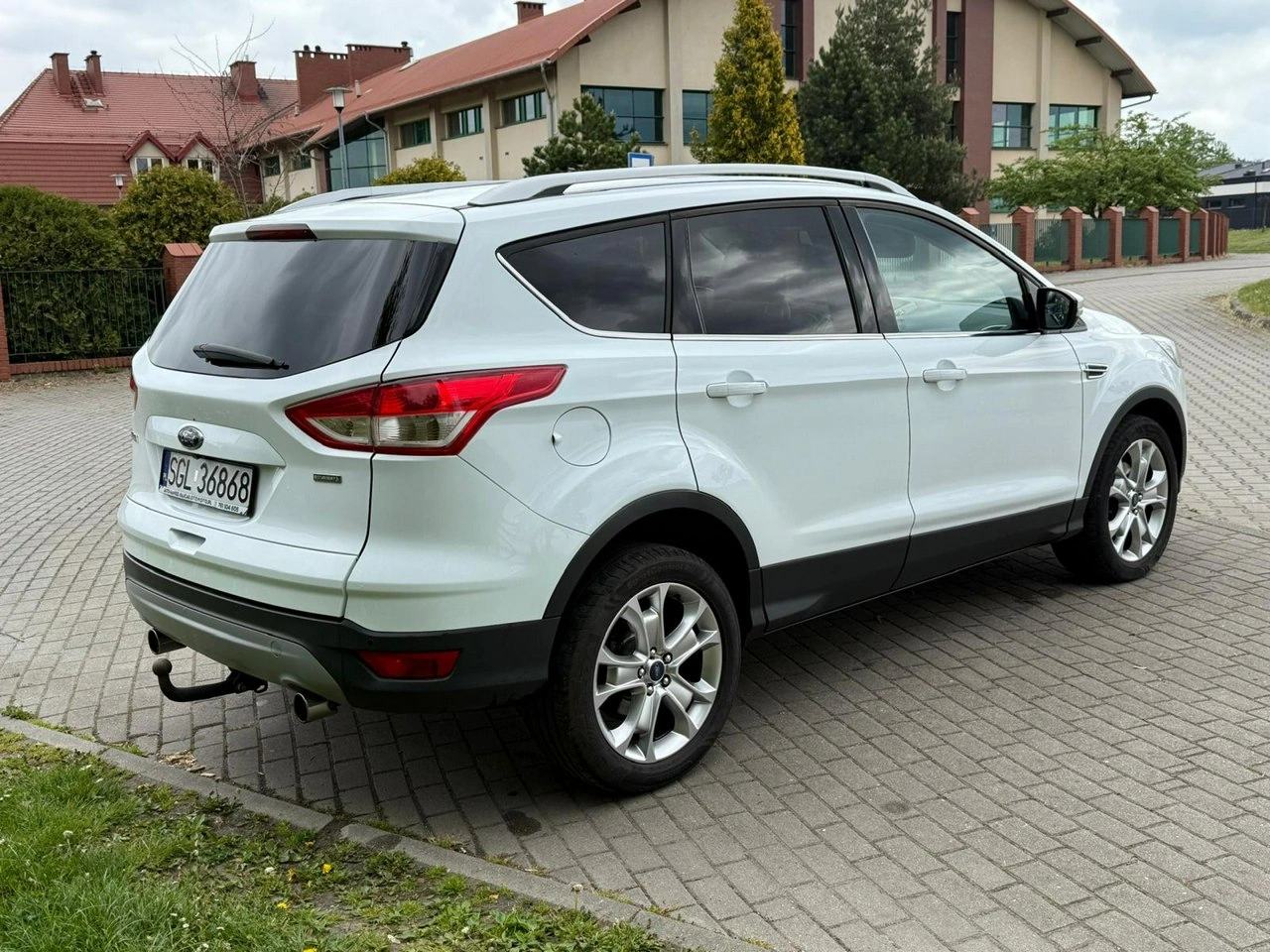 Ford Kuga - Zdjęcie 5