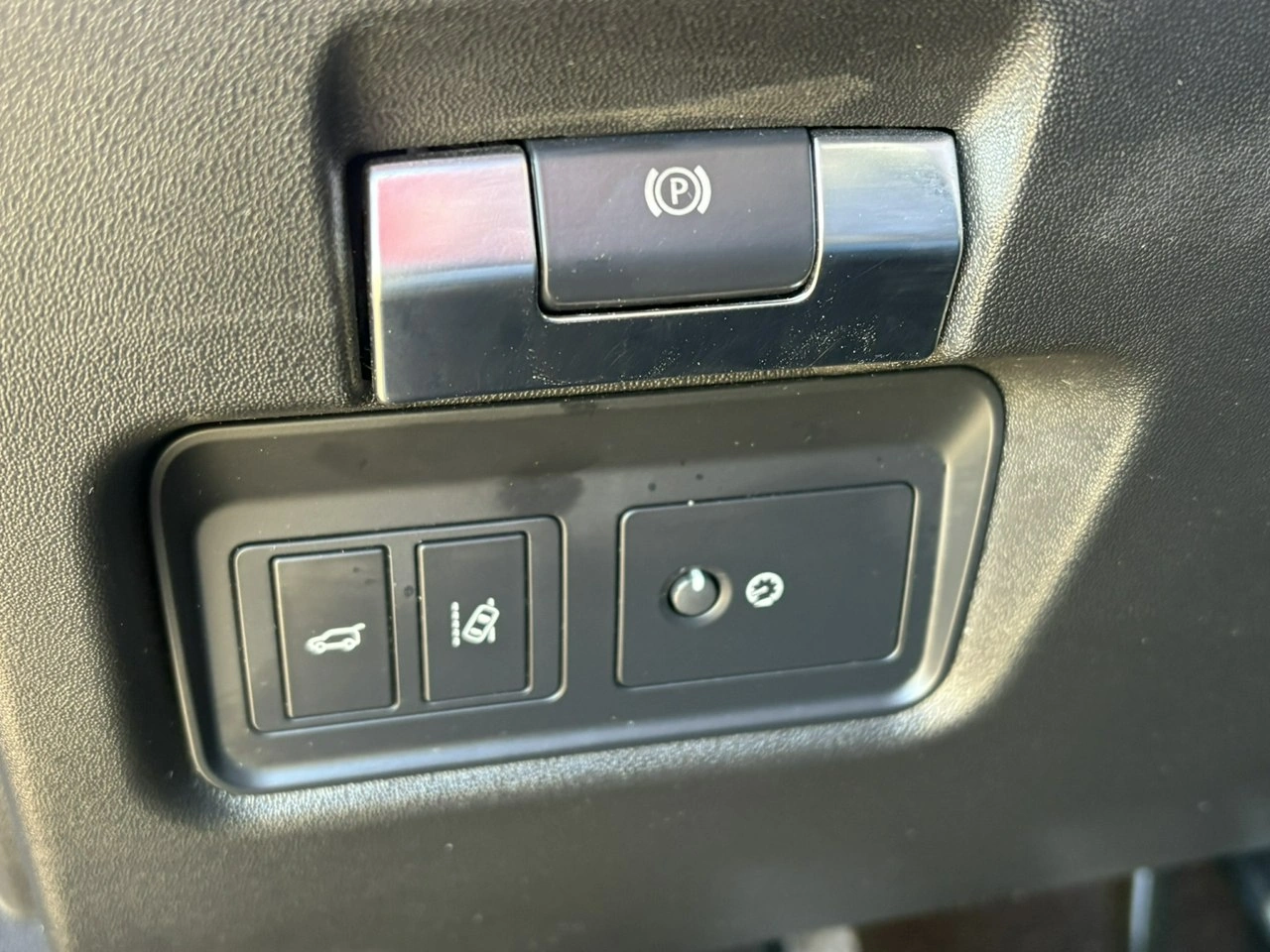 Jaguar E-Pace - Zdjęcie 22