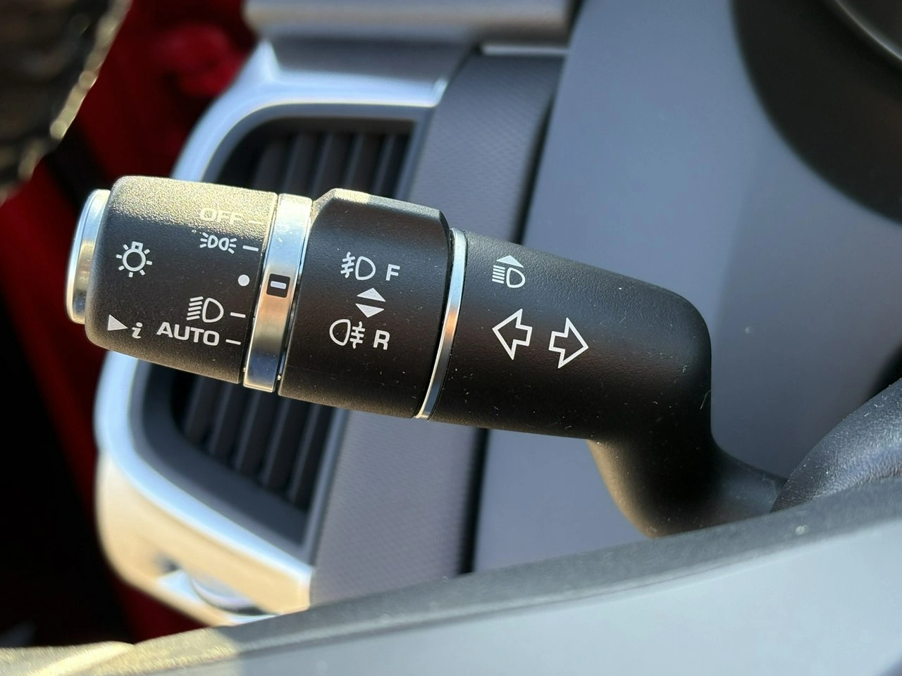 Jaguar E-Pace - Zdjęcie 29