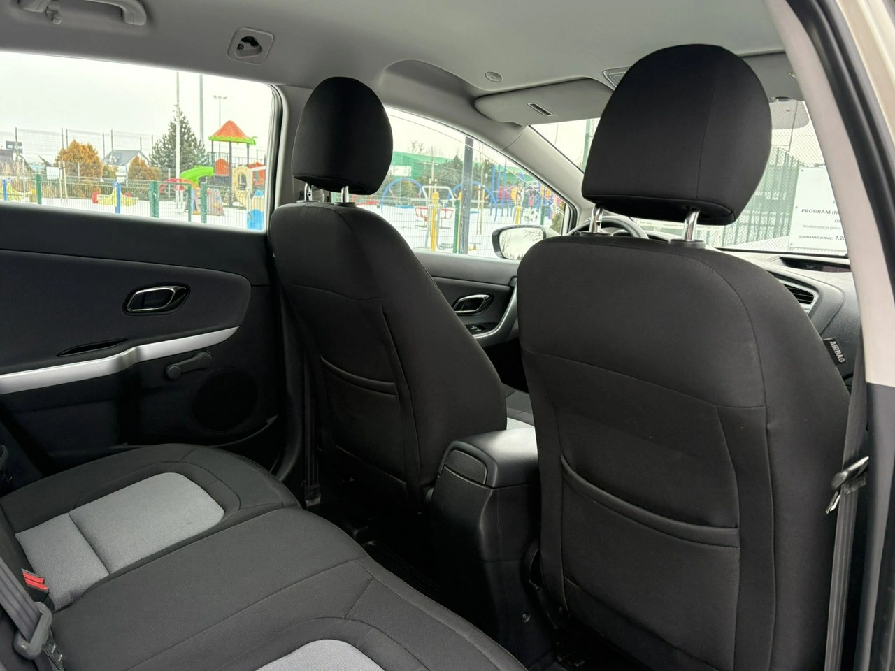 Kia Ceed - Zdjęcie 11