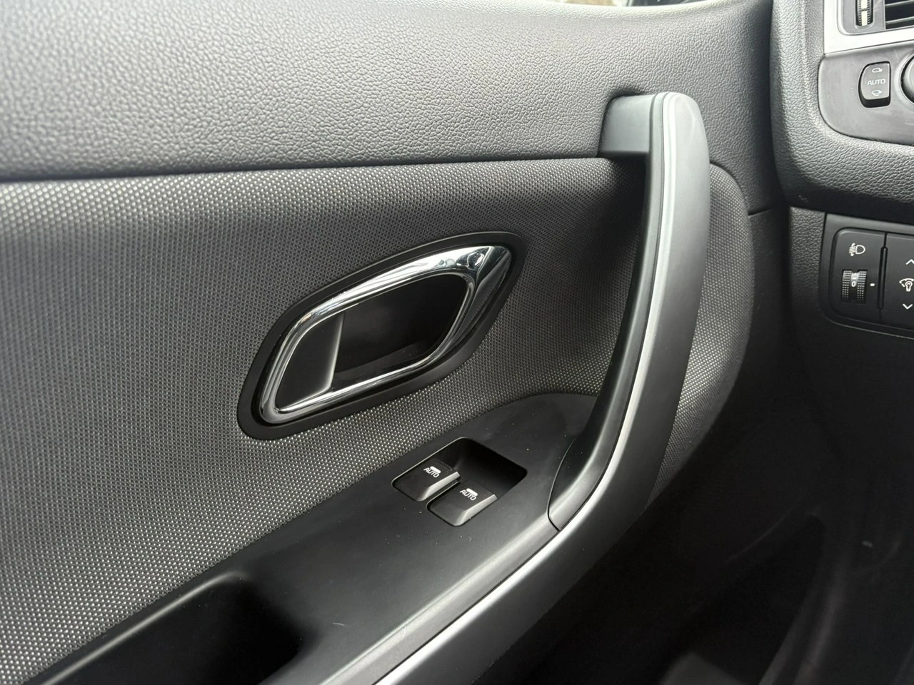 Kia Ceed - Zdjęcie 18