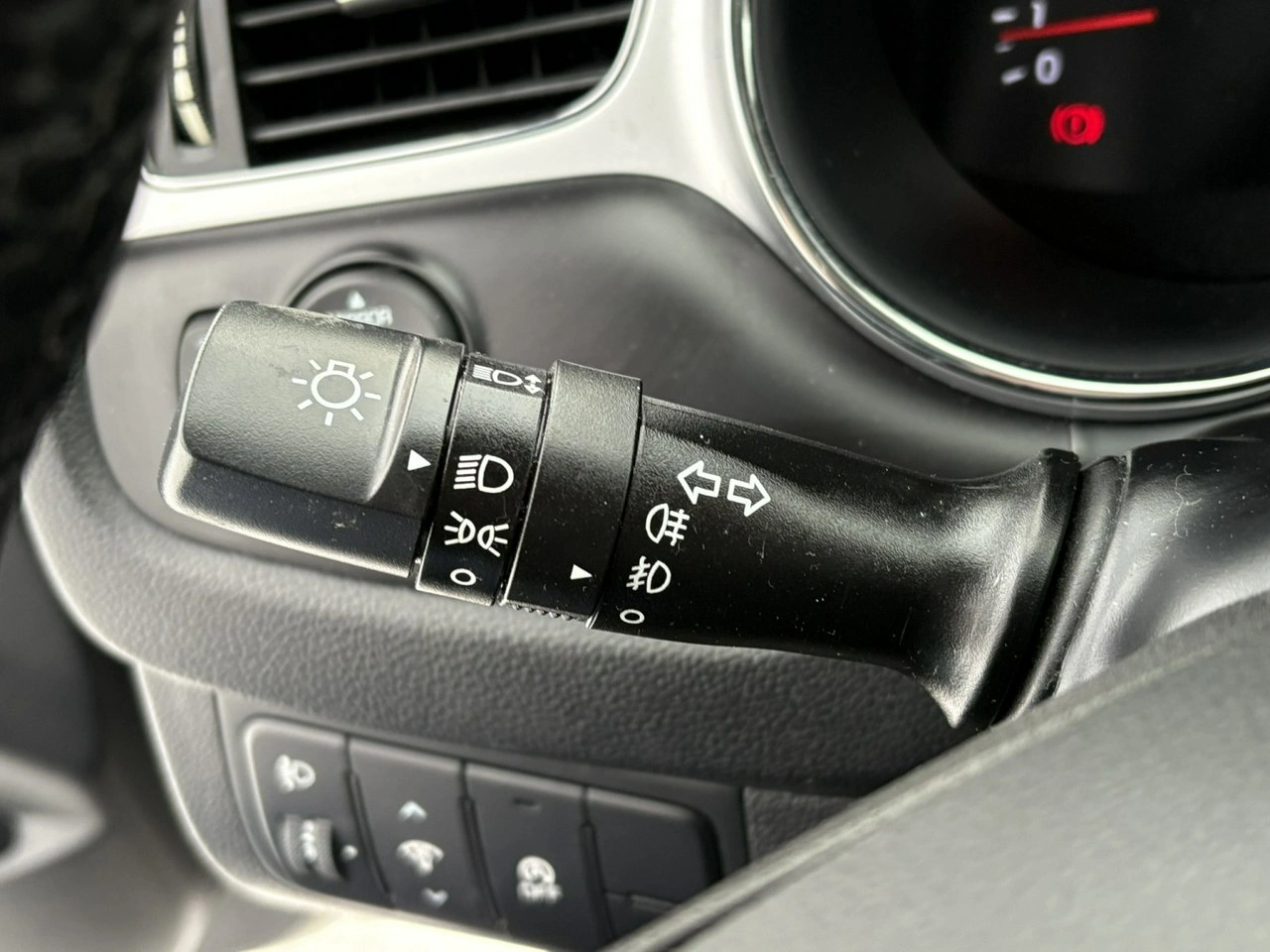 Kia Ceed - Zdjęcie 31