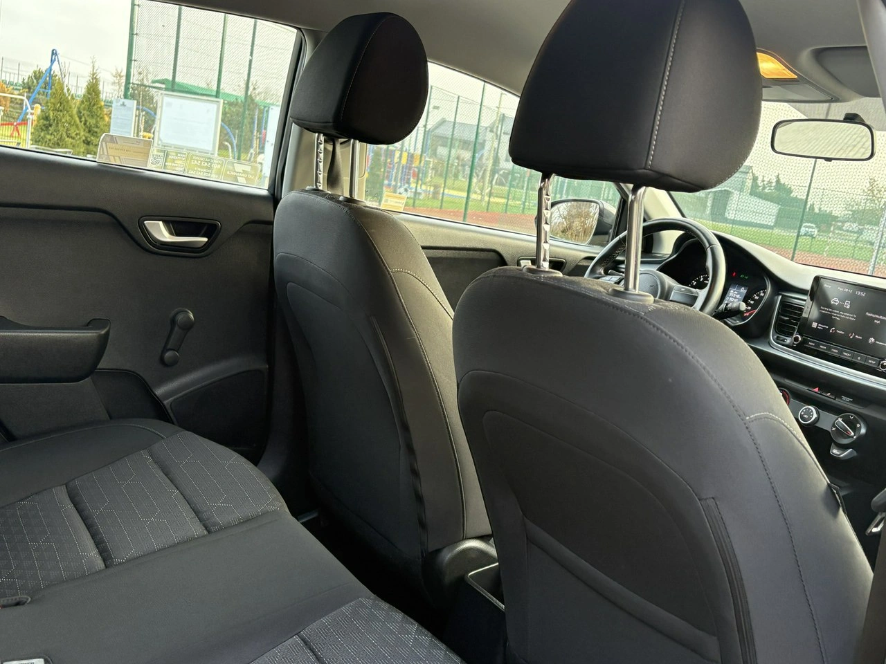 Kia Rio - Zdjęcie 11