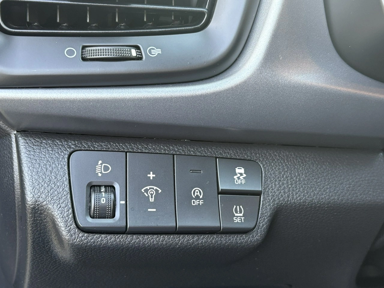 Kia Rio - Zdjęcie 18