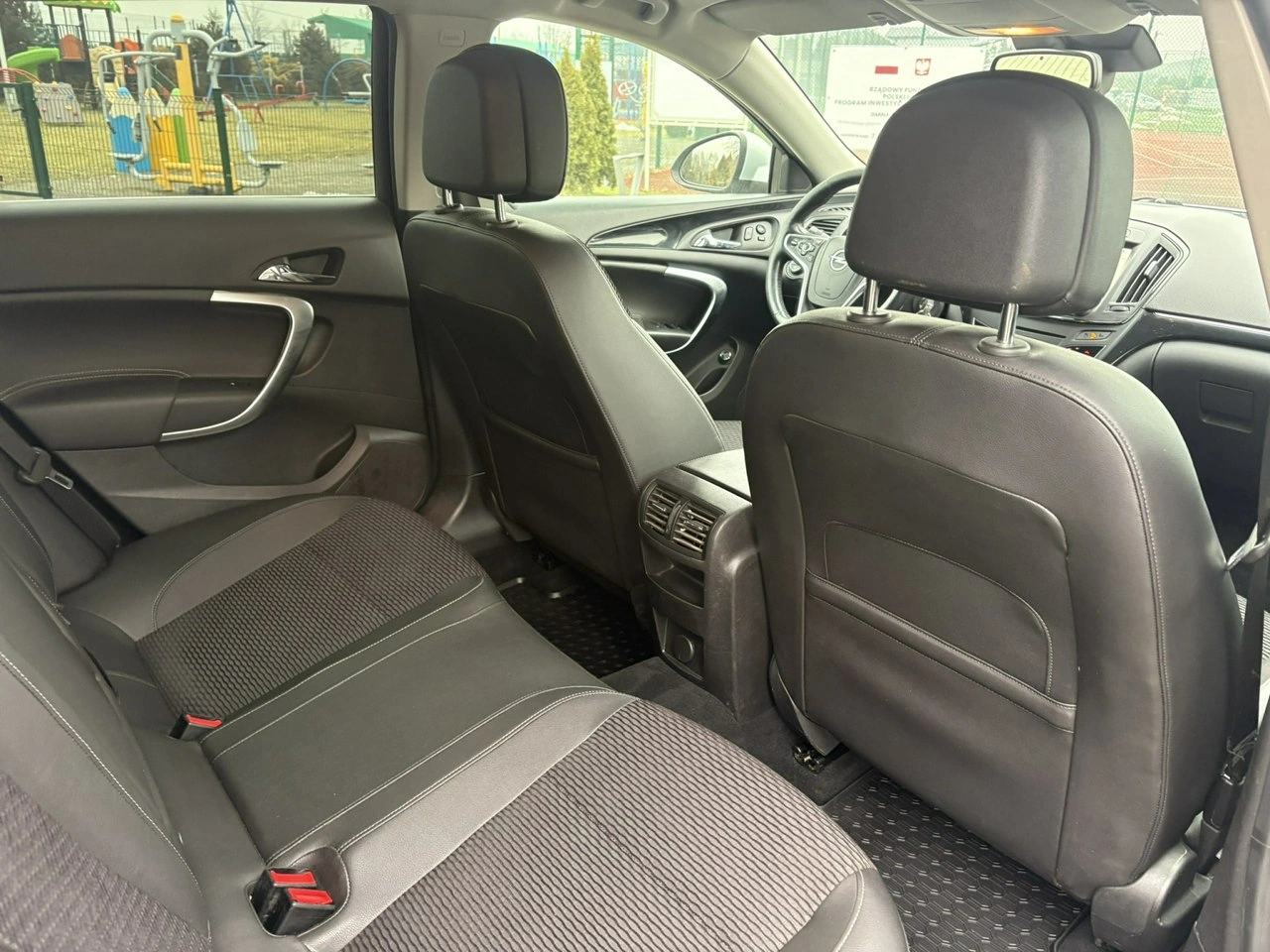 Opel Insignia - Zdjęcie 12