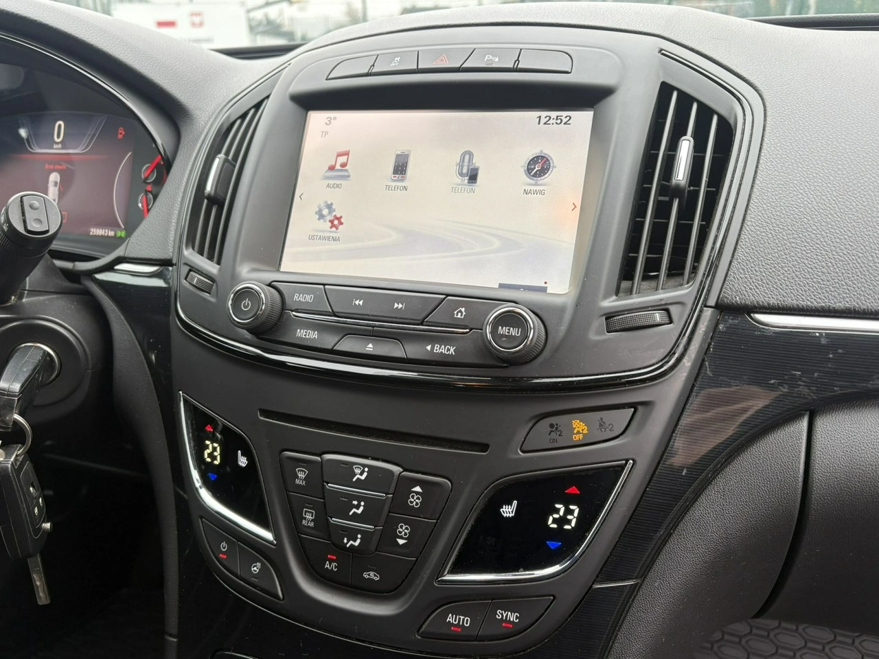 Opel Insignia - Zdjęcie 15