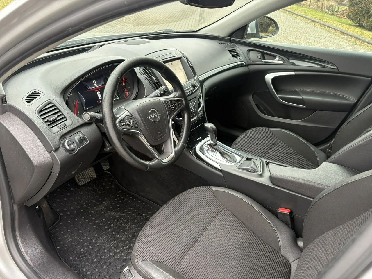 Opel Insignia - Zdjęcie 8