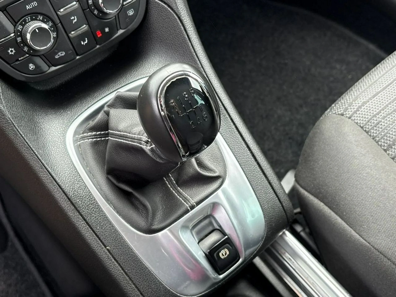 Opel Meriva - Zdjęcie 22