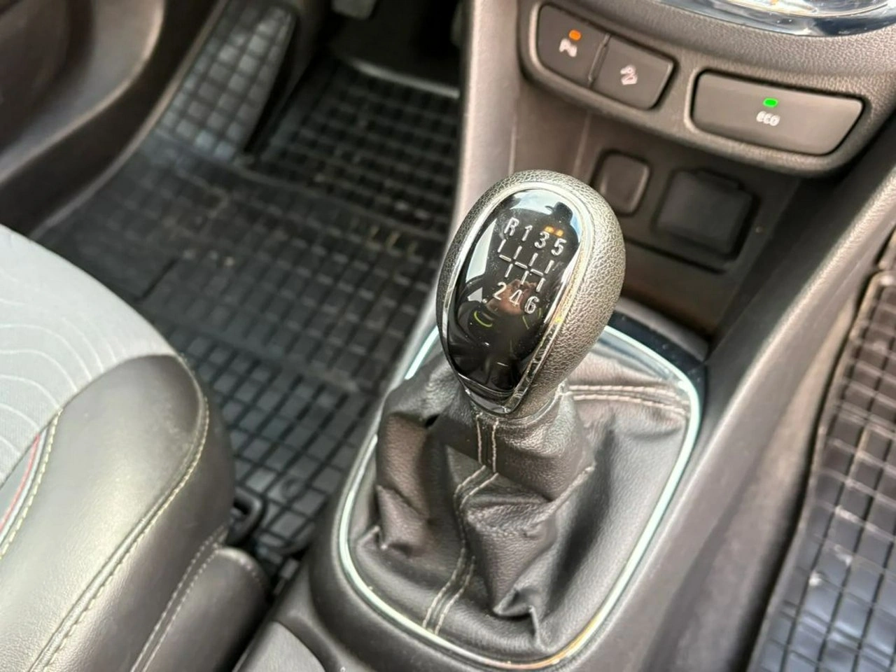 Opel Mokka - Zdjęcie 17