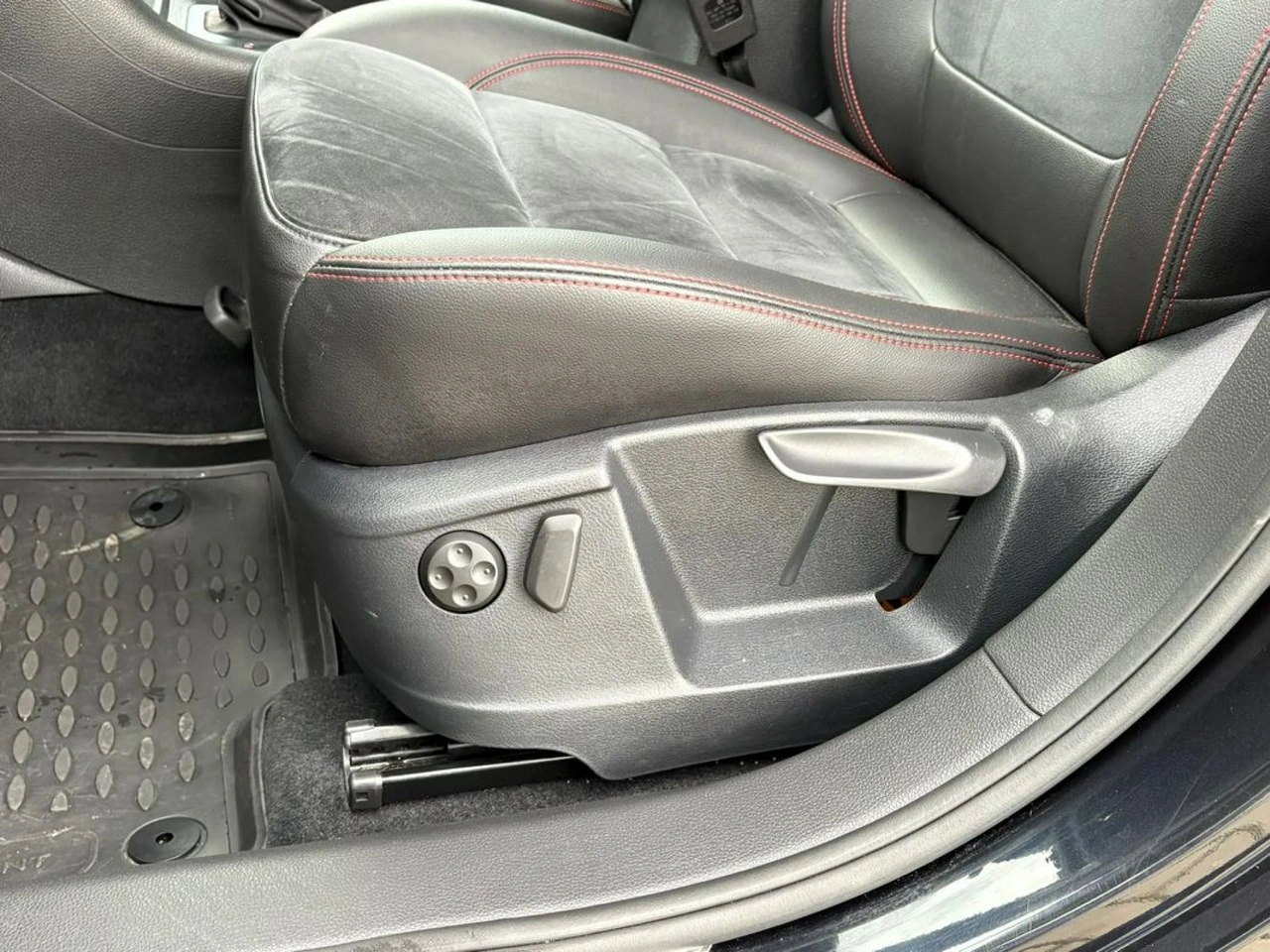 Seat Alhambra - Zdjęcie 23