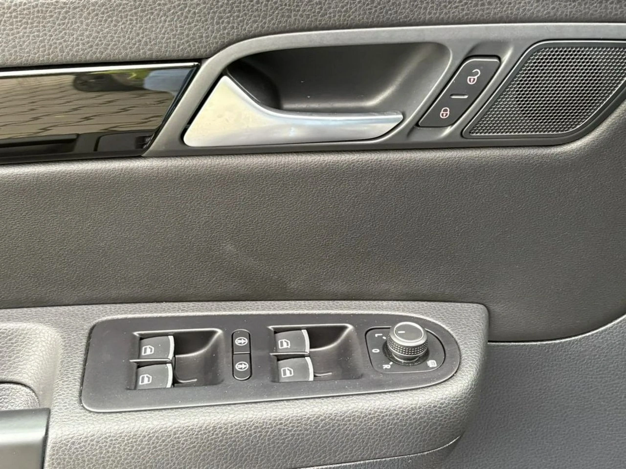 Seat Alhambra - Zdjęcie 26