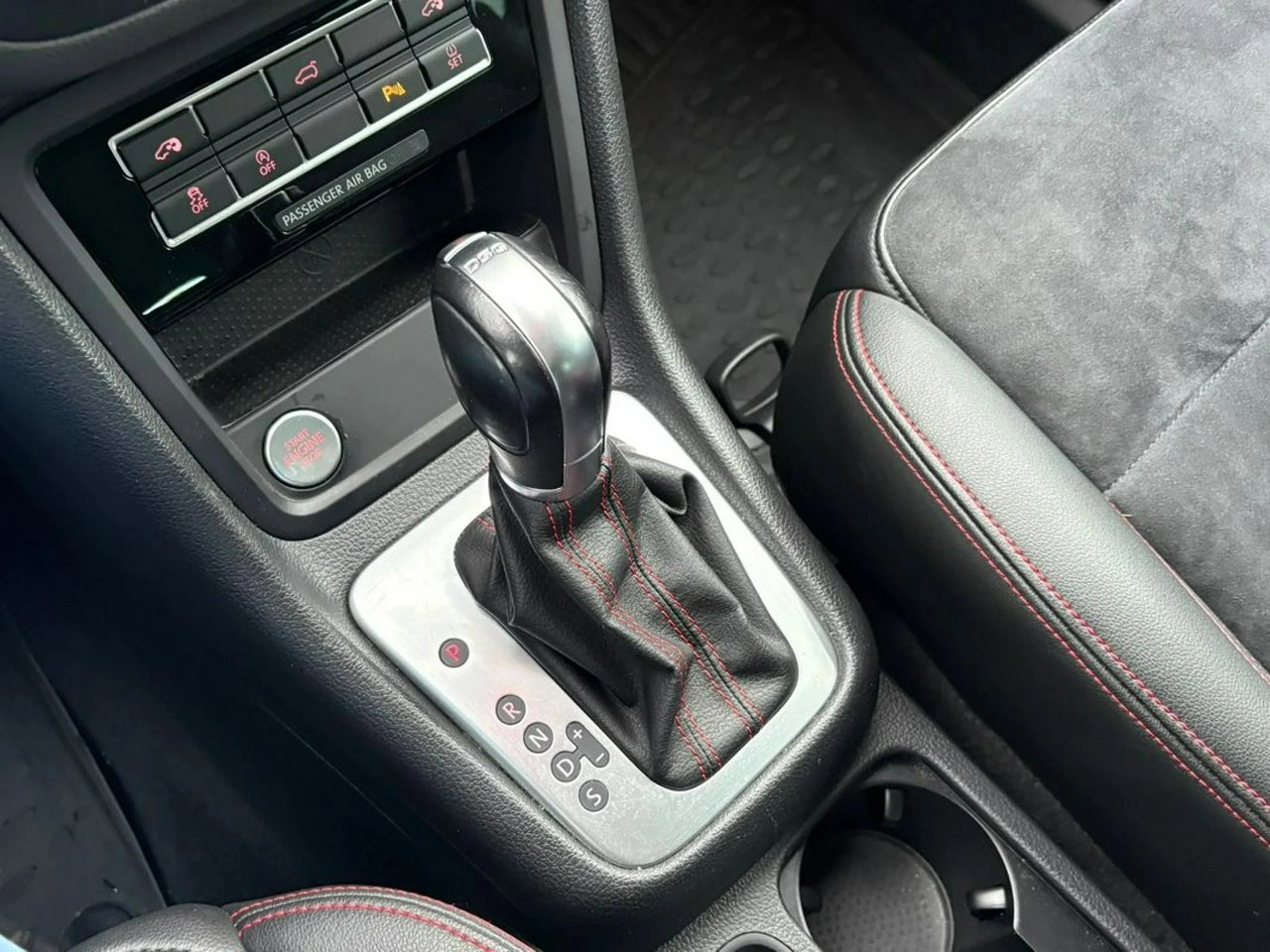 Seat Alhambra - Zdjęcie 30