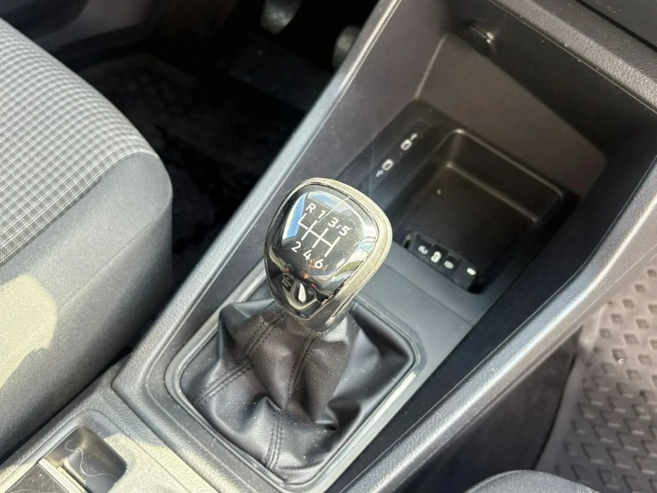 Volkswagen Caddy - Zdjęcie 14