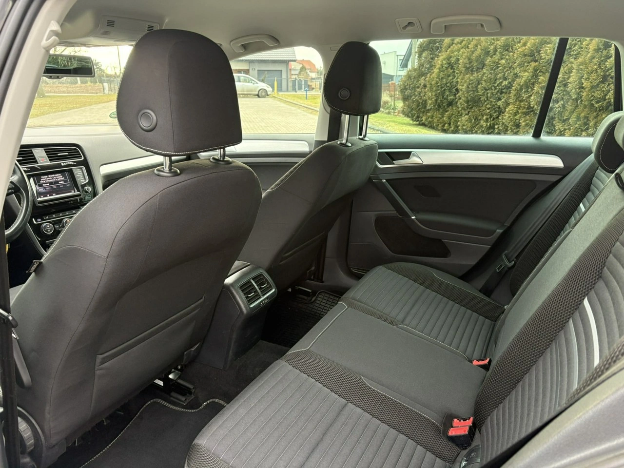 Volkswagen Golf - Zdjęcie 9