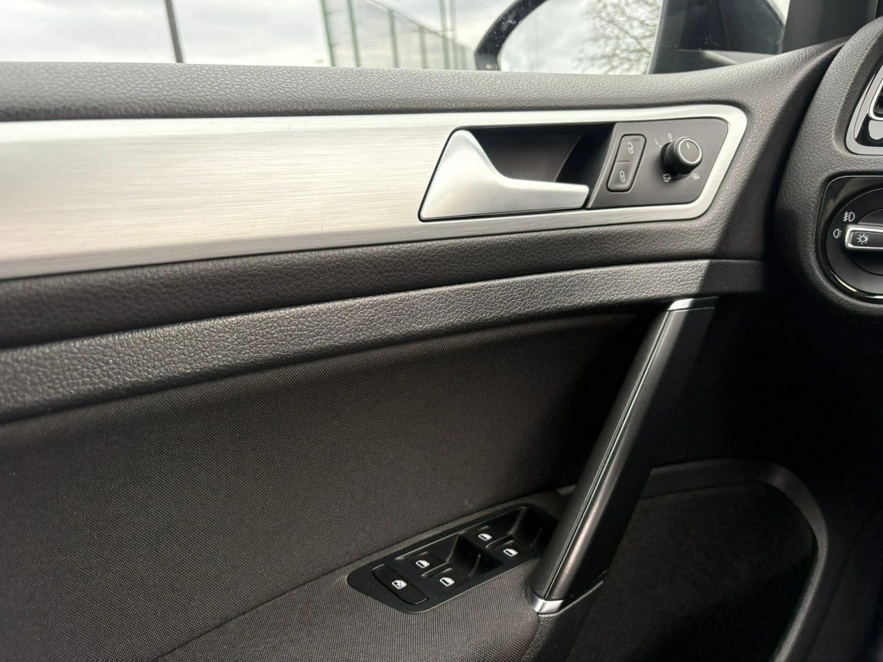 Volkswagen Golf - Zdjęcie 17