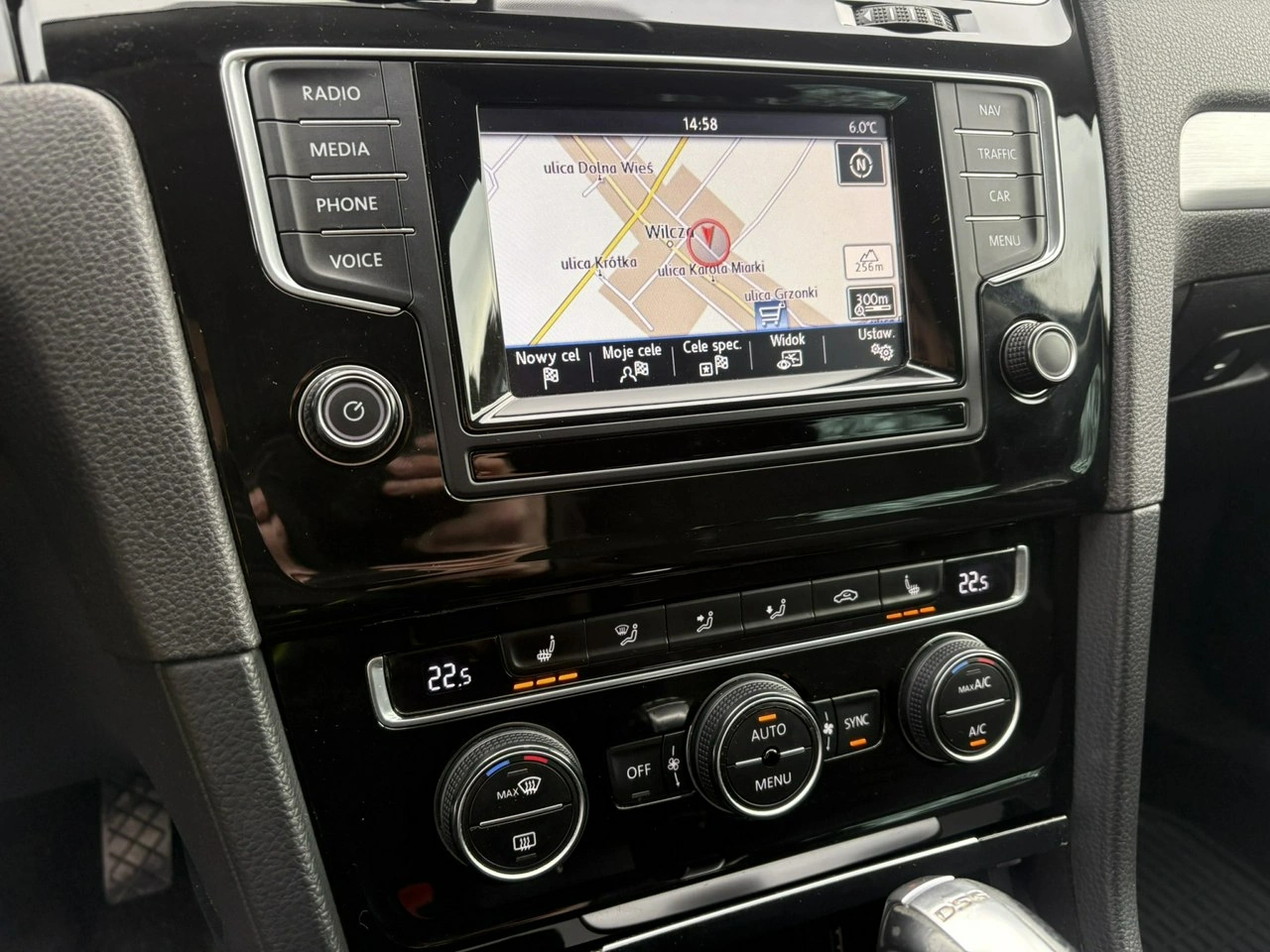 Volkswagen Golf - Zdjęcie 24