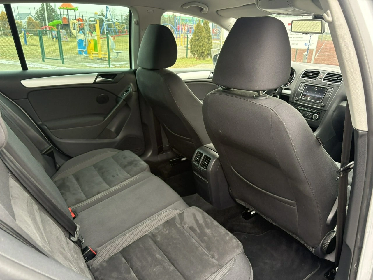 Volkswagen Golf - Zdjęcie 11