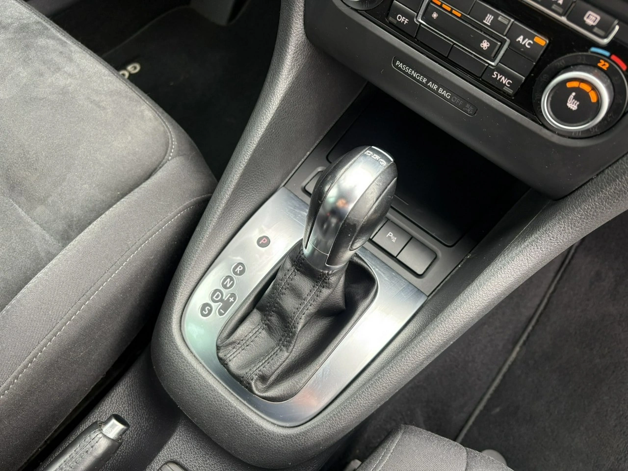 Volkswagen Golf - Zdjęcie 15