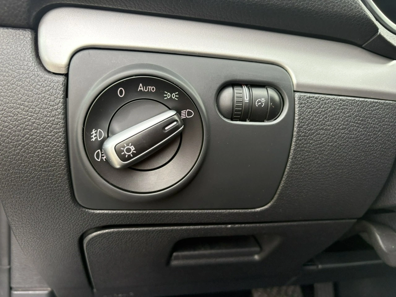 Volkswagen Golf - Zdjęcie 18