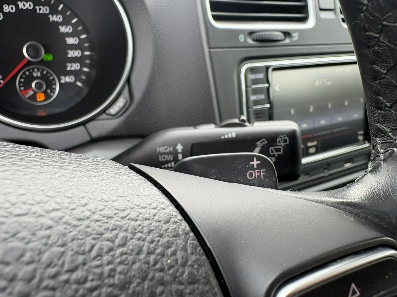 Volkswagen Golf - Zdjęcie 20