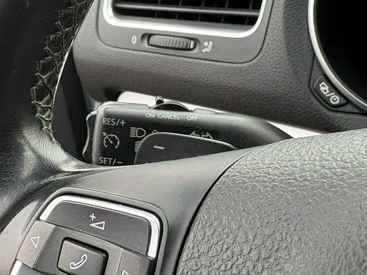 Volkswagen Golf - Zdjęcie 21