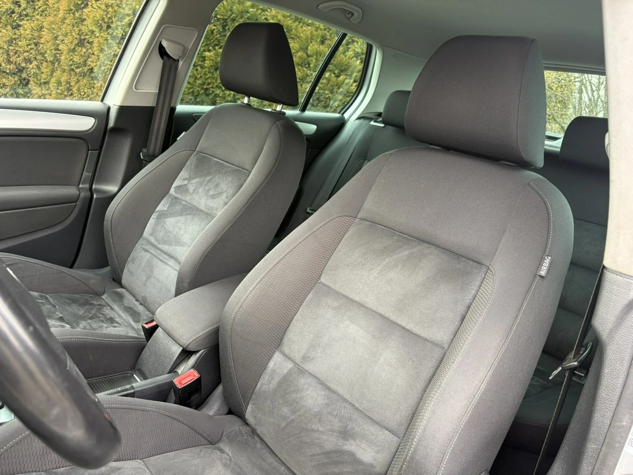 Volkswagen Golf - Zdjęcie 26