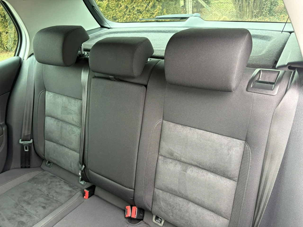 Volkswagen Golf - Zdjęcie 27