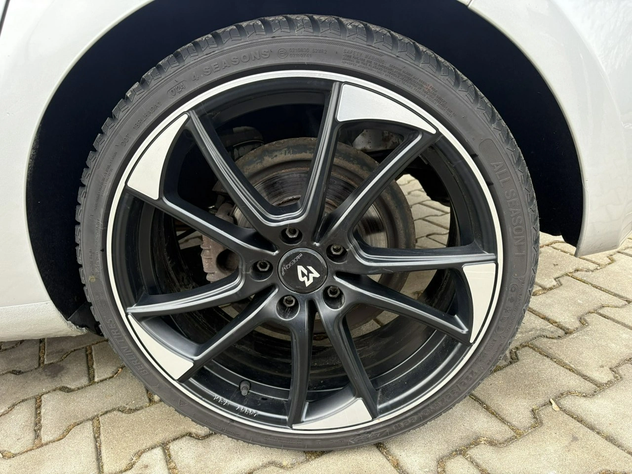 Volkswagen Golf - Zdjęcie 30