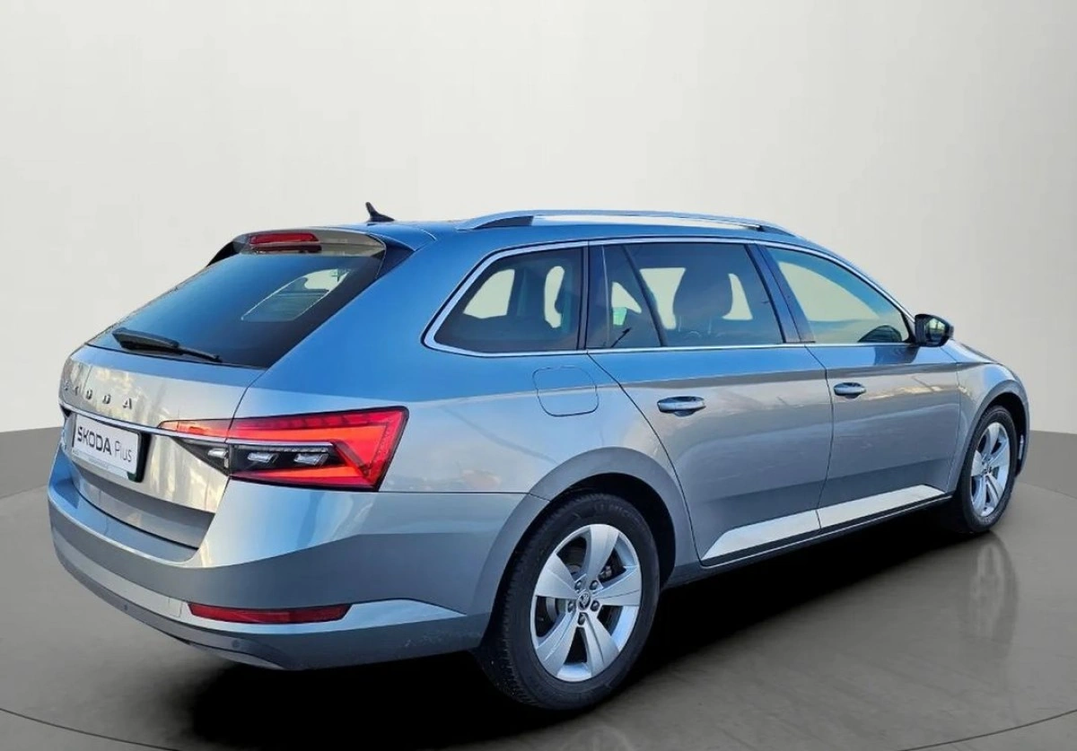 Skoda Superb - Zdjęcie 3