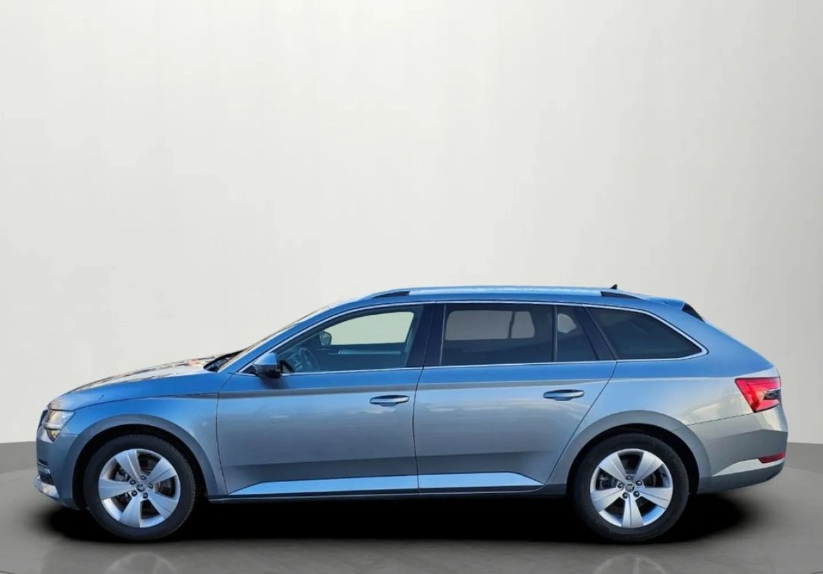 Skoda Superb - Zdjęcie 8