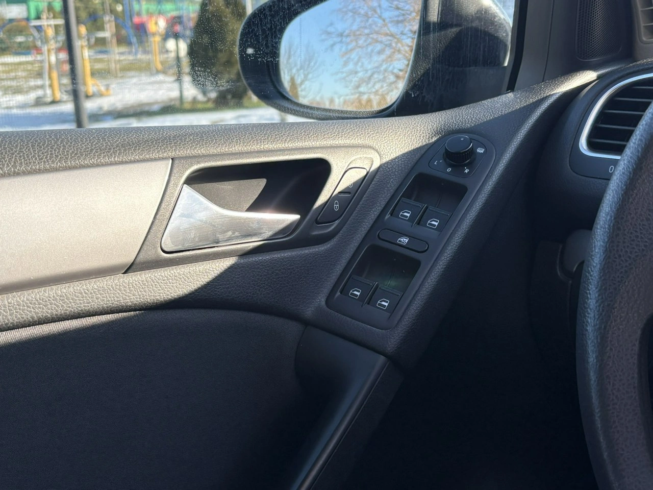 Volkswagen Golf - Zdjęcie 14